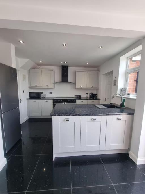 Somers Lodge Leicester Zewnętrze zdjęcie