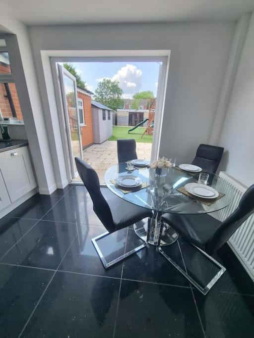 Somers Lodge Leicester Zewnętrze zdjęcie